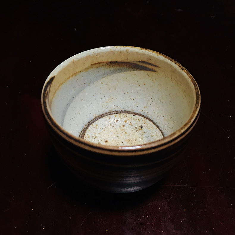 内侧胎土呈小清晰之风,淡雅脱俗